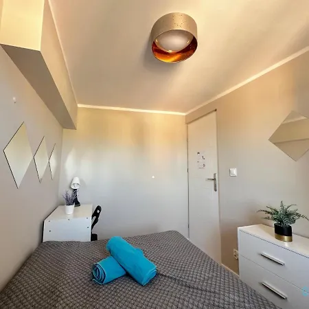 Rene -10 Minutes To Old Town & Sea Gdansk