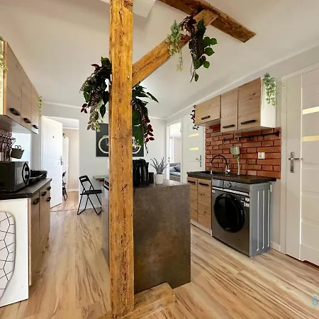 Rene -10 Minutes To Old Town & Sea Gdańsk