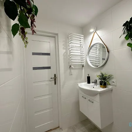 Rene -10 Minutes To Old Town & Sea グダニスク