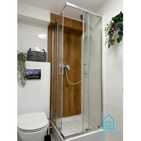 Rene -10 Minutes To Old Town & Sea